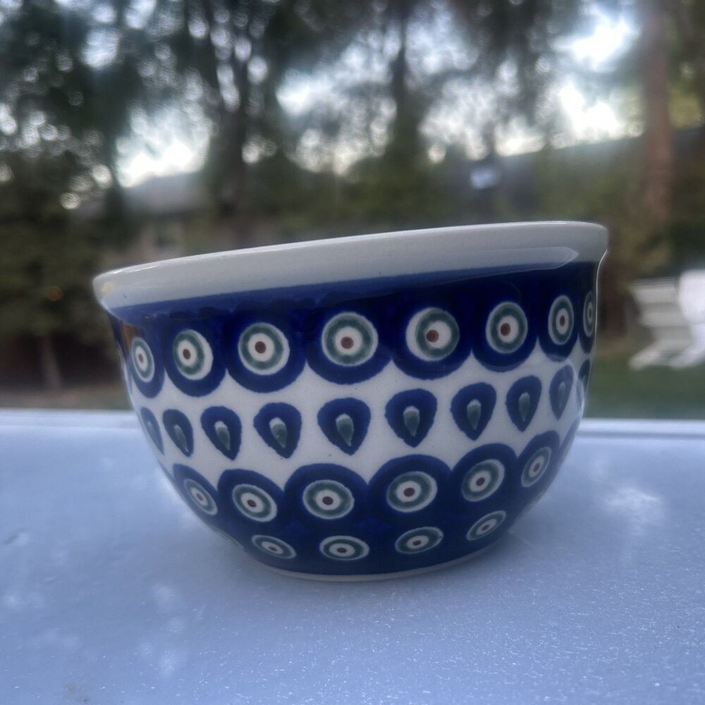Vintage Boleslawiec Polish Pottery Handpainted Peacock Eye & Feather Bowl 6”
